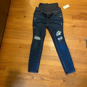 Maternity Premium Full Panel Rockstar Super Skinny Ripped Jeans- new with tags!